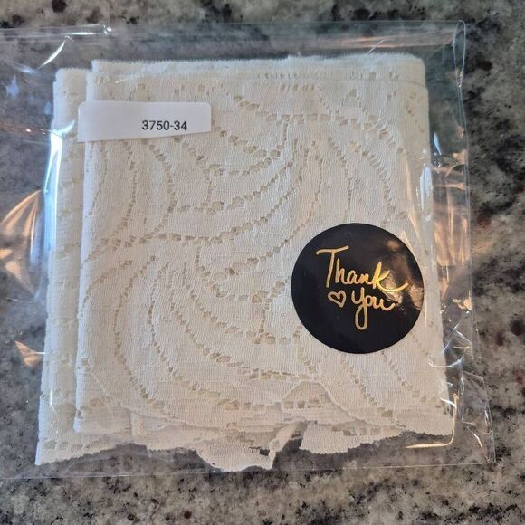 Lace, White Cotton/Nylon Scalloped Edge & Straight Edge 4.25" wide x 2.5 yds - Picture 3 of 4